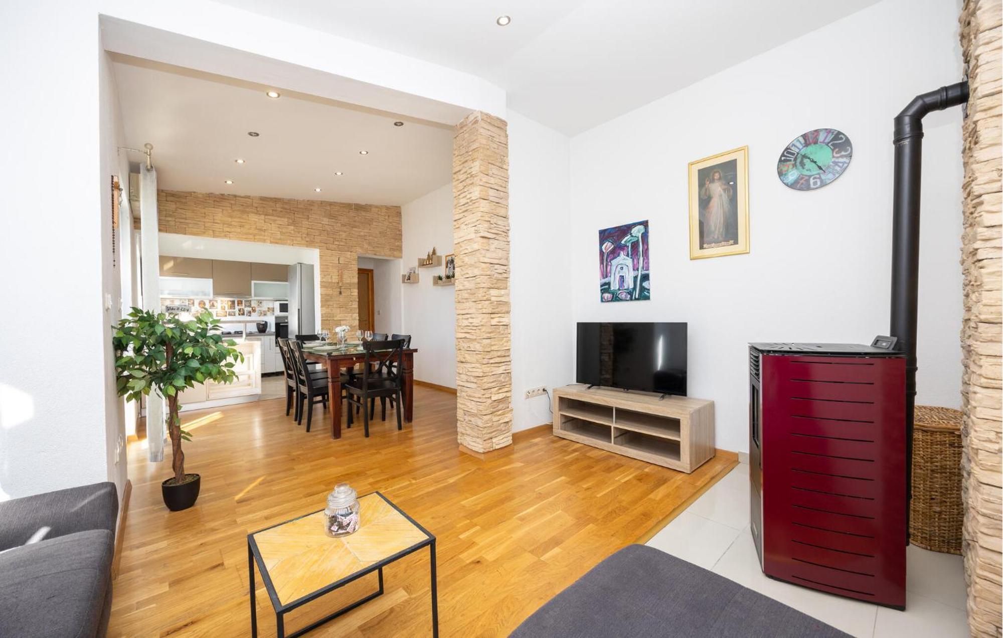 Stunning Apartment In Макарська Екстер'єр фото